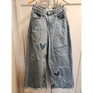 Social Tourist Light Wash Heart Patch Ultra High-Rise Baggy Jeans Size 11R 11